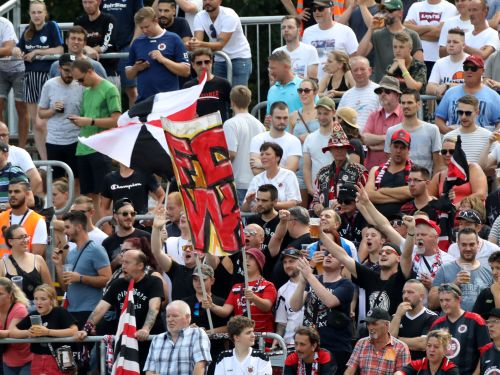Erstes Fantreffen der neuen Saison