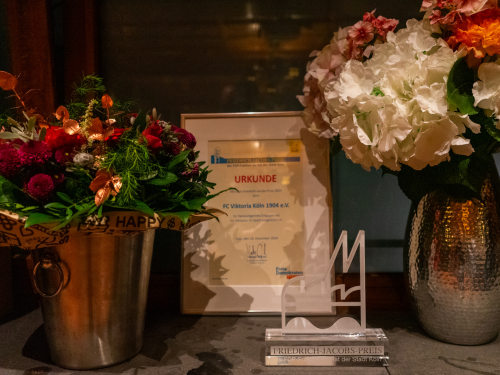 Viktoria Köln wird mit dem Friedrich-Jacobs-Preis 2024 ausgezeichnet