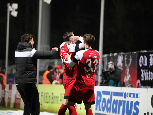 Heimsieg vor Rekordkulisse: Viktoria schlägt Alemannia Aachen mit 3:1