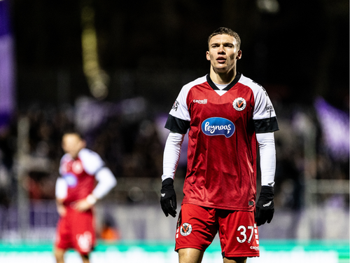 Niklas May wechselt nach Wiesbaden