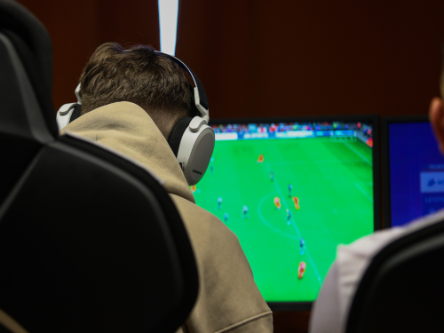 Ab 14 Uhr: eSportler kämpfen um 3-Liga-eMeisterschaft!