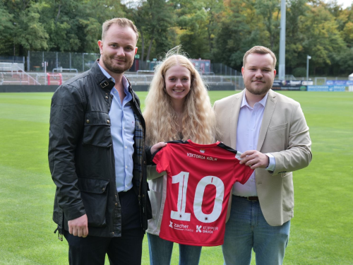 Küpper Druck und zacher media erweitern ihr Engagement bei Viktoria Köln