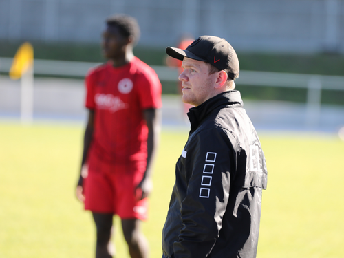 “Jeder Zuschauer kann Kräfte freisetzen” – Wilhelm freut sich auf “besonderes” Bundesliga-Spiel