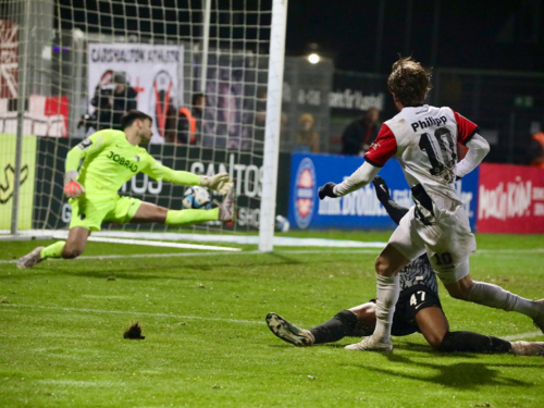 3 Punkte zum 3. Advent – Viktoria schlägt Freiburg souverän 2:0